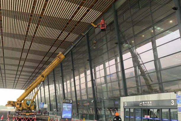 武平玻璃幕墙维护和保养